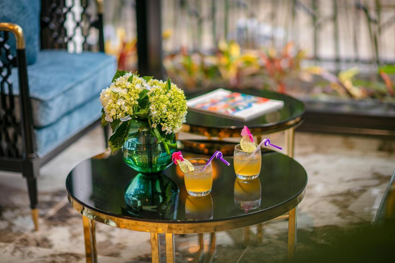 Grand Sunrise Palace Hoi An- A Luxury Indochine Hotel & Spa Exterior photo A coffee table