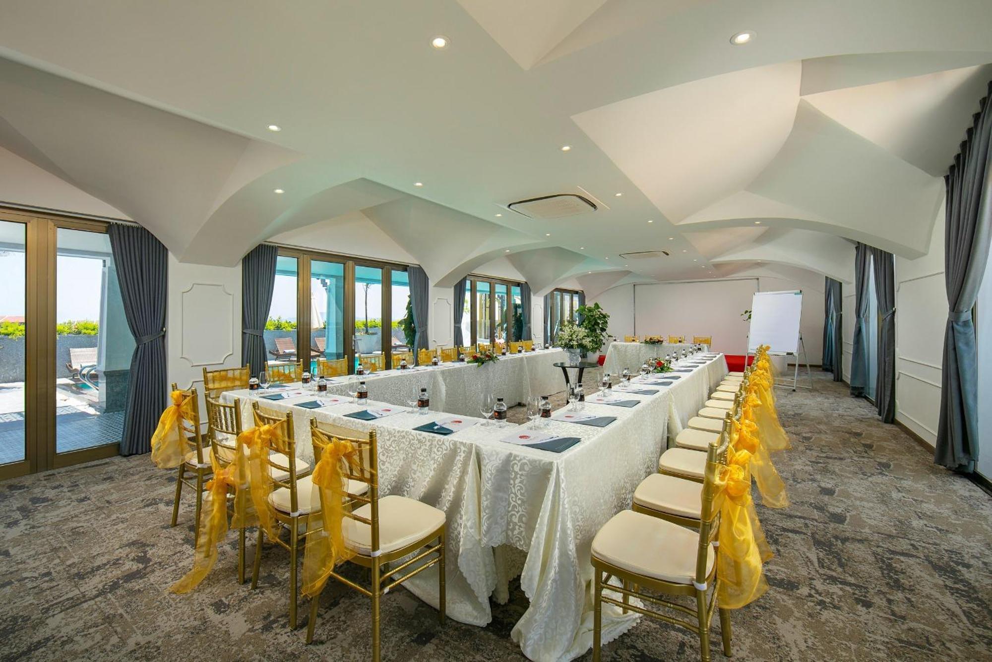 Grand Sunrise Palace Hoi An- A Luxury Indochine Hotel & Spa Exterior photo The Royal Ballroom
